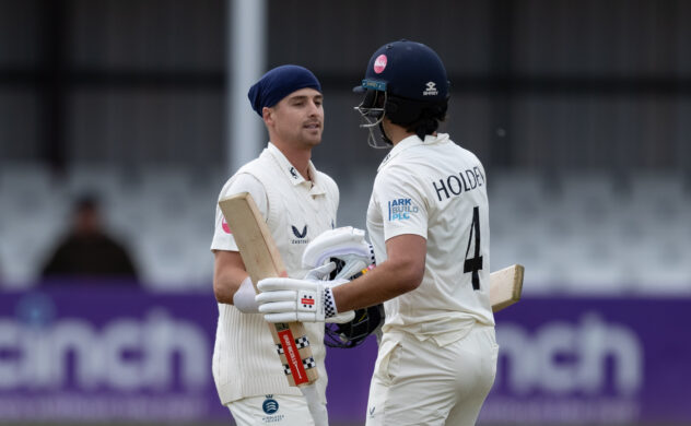 Middlesex eye route to victory after du Plooy ton