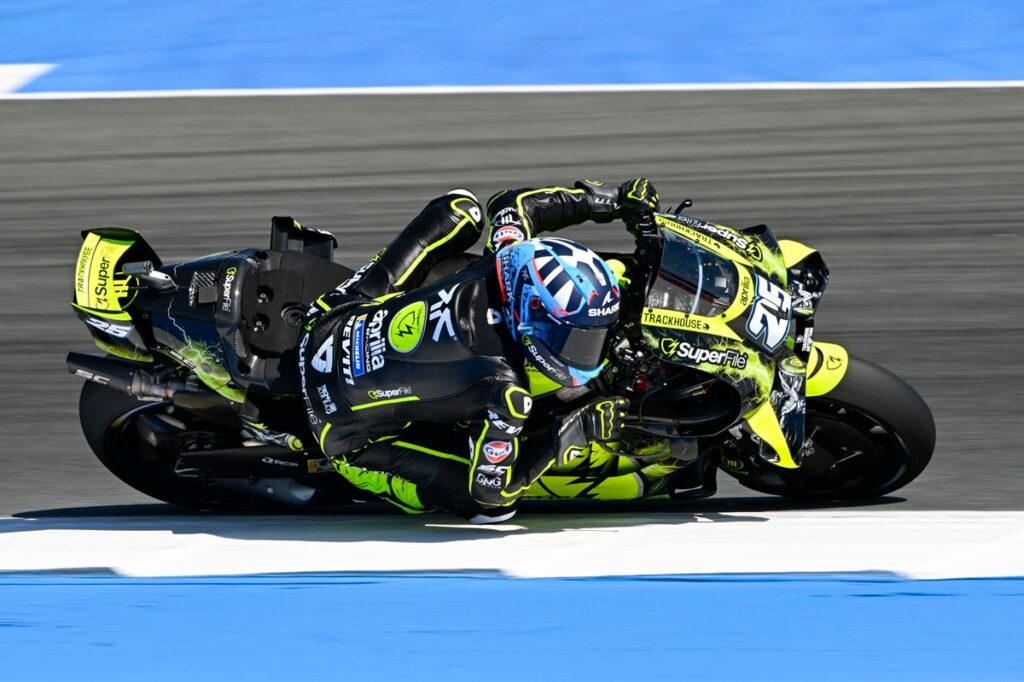MotoGP Dutch GP: Fernandez leads Trackhouse Aprilia 1-2, Bezzecchi battles back to fourth