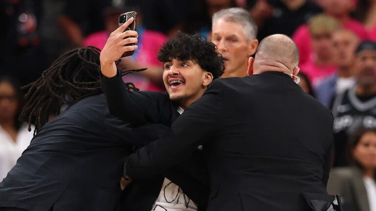 NBA bans two fans for life after court invasion during Knicks-Spurs Game 1