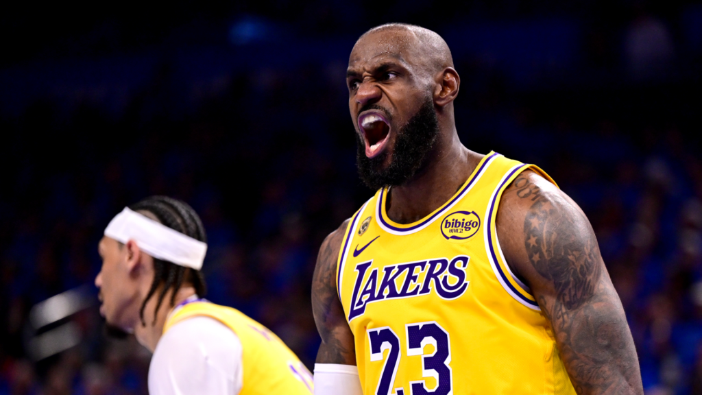 NBA rumors: Warriors could target LeBron James if Lakers don't move; Kawhi Leonard's Clippers future, more