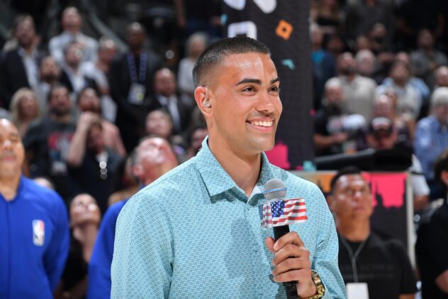 Open Thread: Jacob Tobey signs a multi-year extension with the Spurs