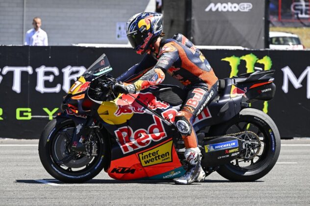 Pedro Acosta calls for instant ban of both holeshot devices: "Everything or nothing!"