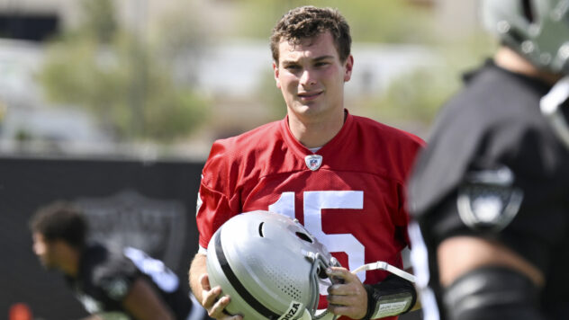 Raiders' Nakobe Dean describes Fernando Mendoza's 'aura'