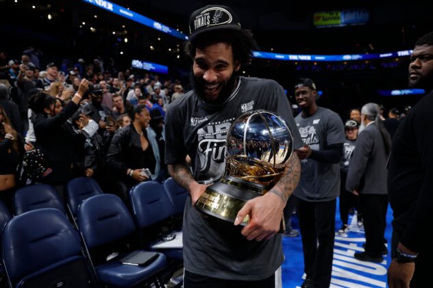 Report: Julian Champagnie will sign a new 3-year/$45 million deal with Spurs
