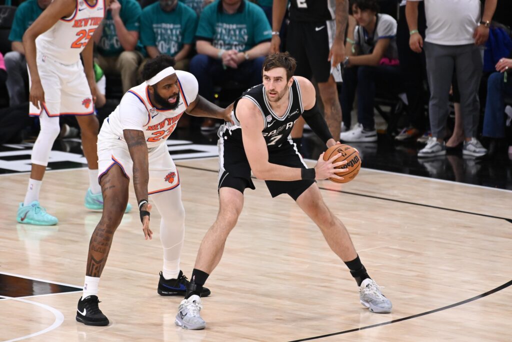 Spurs’ Luke Kornet (illness) listed as questionable for Game 5 against Knicks