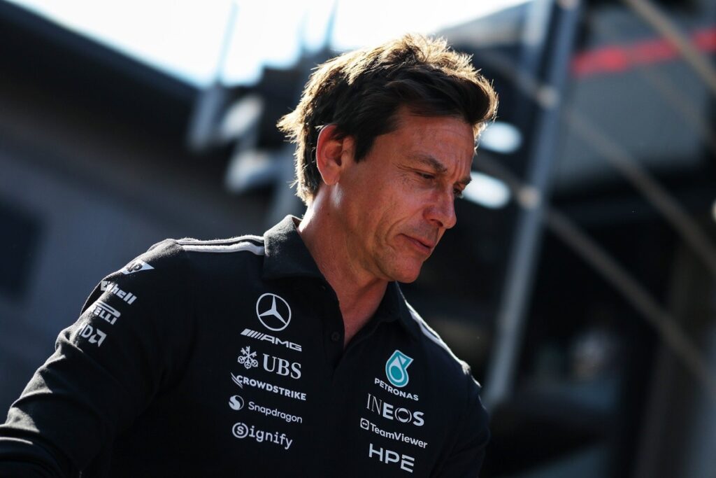 Toto Wolff's Mercedes driver line-up comments divide F1 fans