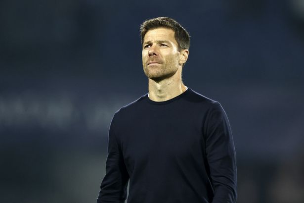 Xabi Alonso told to complete Chelsea transfer after brutal 'Championship player' verdict