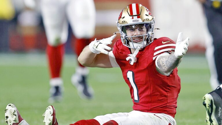 49ers Training Camp Day 2: Who stood out in Monday's practice?