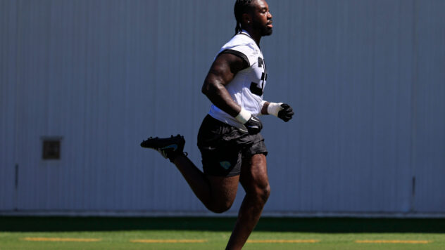 AFC Notes: Jalen McLeod, Travis Hunter, Jeffery Simmons, Jaguars, Titans