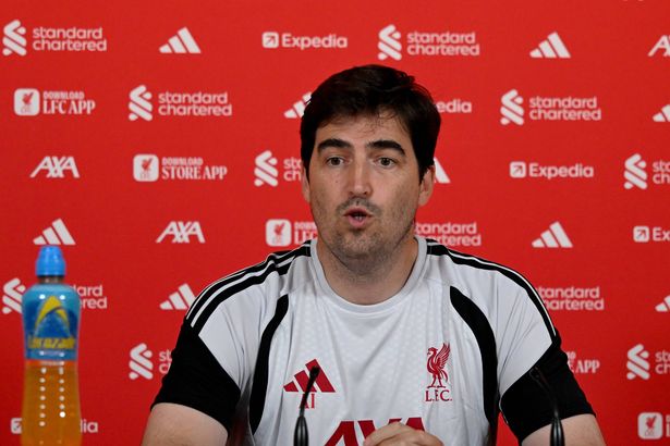 Andoni Iraola responds to direct Liverpool question about Bradley Barcola and Yan Diomande