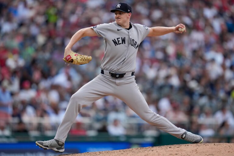 Brent Headrick delivers ‘electric’ performance to help Yankees escape tight spot