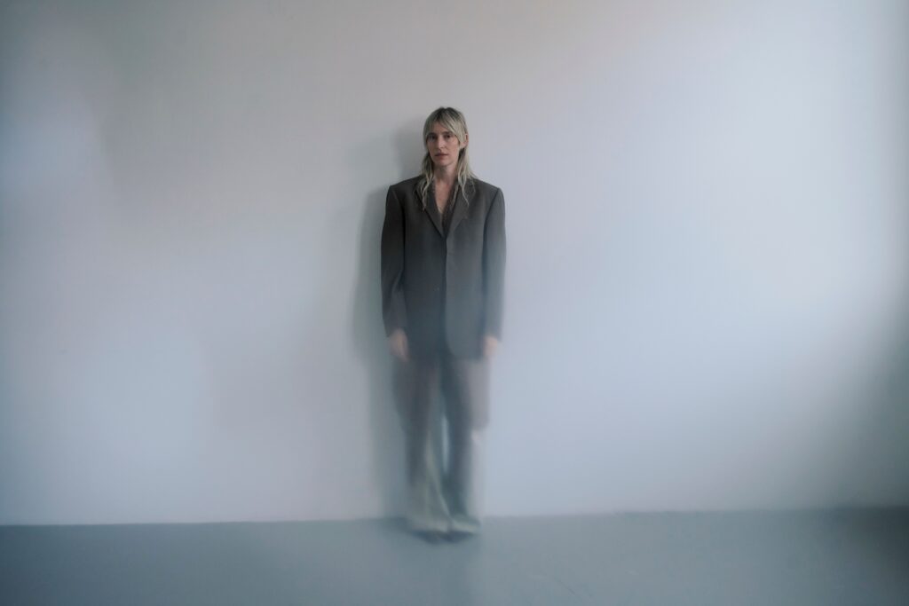 Carmen Villain Announces New Album Memoria