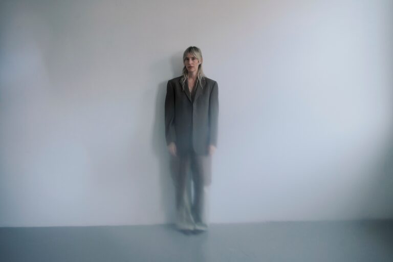 Carmen Villain Announces New Album Memoria