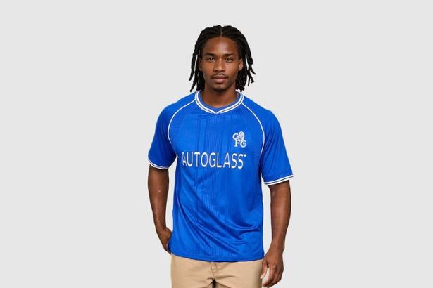 Chelsea fans can snap up classic £40 retro home shirt for £15.35 with simple method