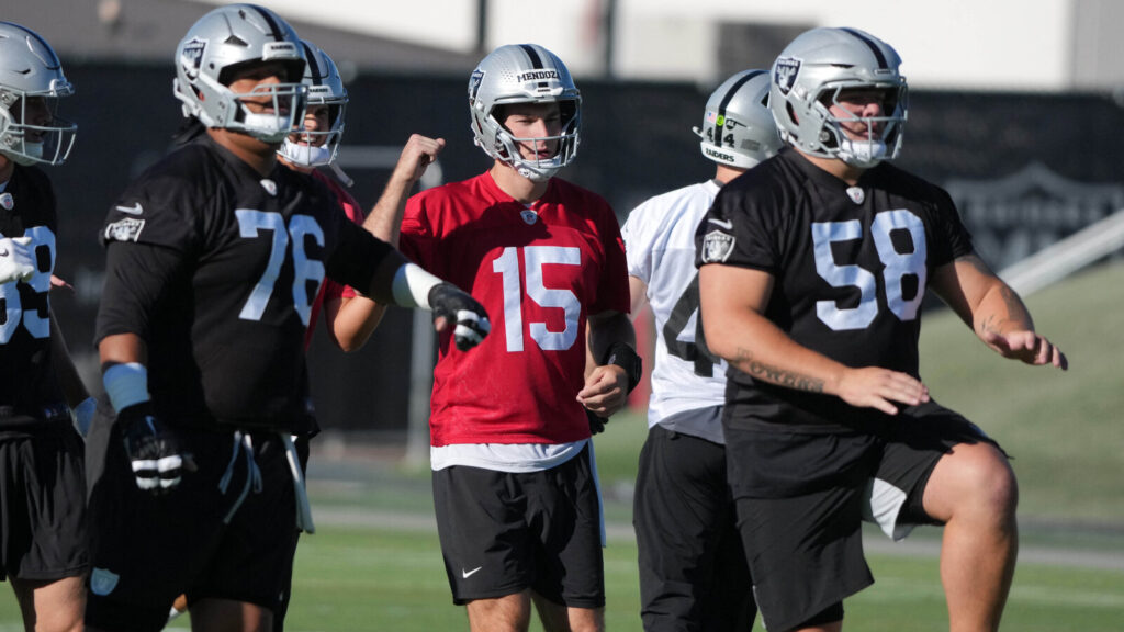 Fernando Mendoza is completing 100% of his Raiders press conference passes