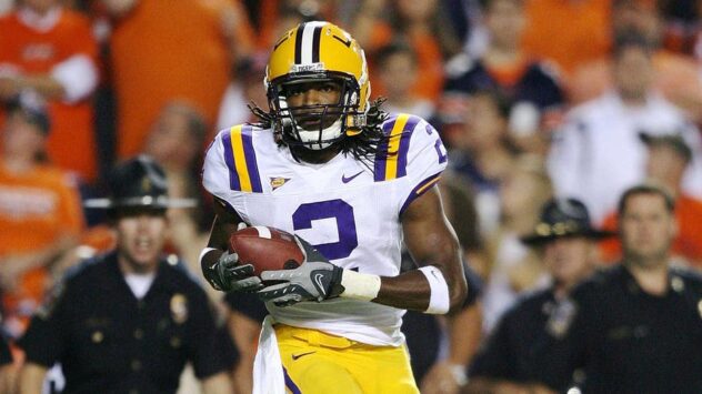 Former LSU star Demetrius Byrd arrested after allegedly pulling knife on bus: 'Who wants to die?'