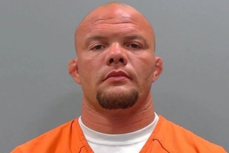 Former UFC star Anthony Smith arrested on charges for domestic violence, terroristic threats