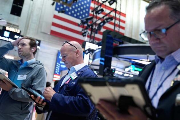 Global shares trade mixed as Brent oil keeps rising due to fighting in Iran