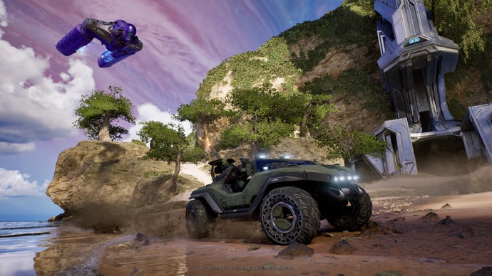 Halo: Campaign Evolved doesn't have split-screen on PC, but this mod fixes that, if you're willing to look past some quirks