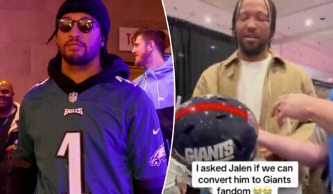 Jalen Brunson wanted nothing to do with signing Giants helmet: ‘Against my religion’