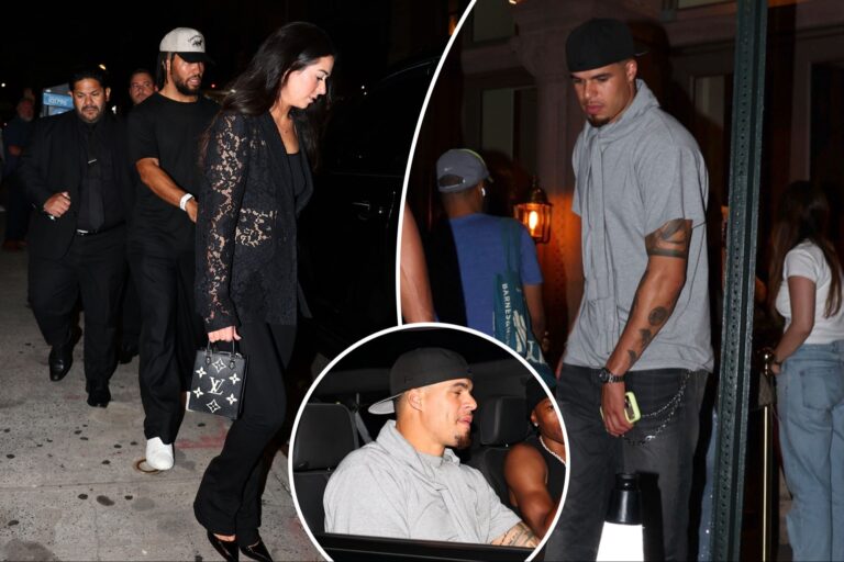 Jalen Brunson, wife walk right into NYC club as Nets star gets held up by security