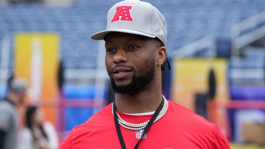 Joe Mixon Has Told Friends He Won’t Be Playing Football Again