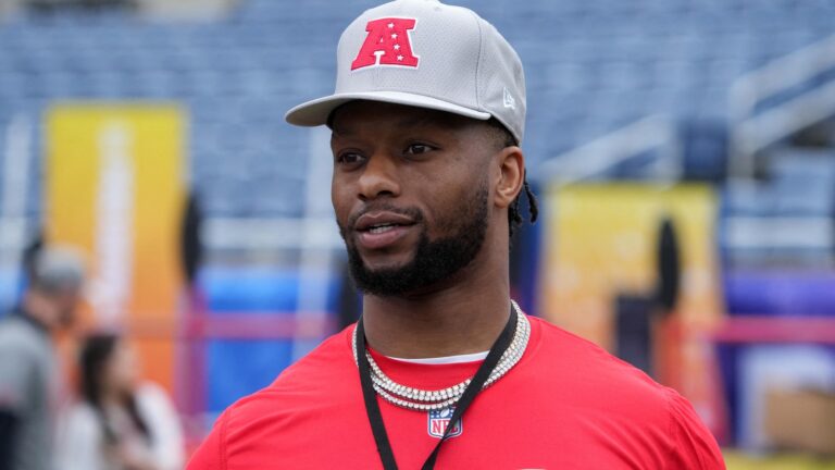 Joe Mixon Has Told Friends He Won’t Be Playing Football Again