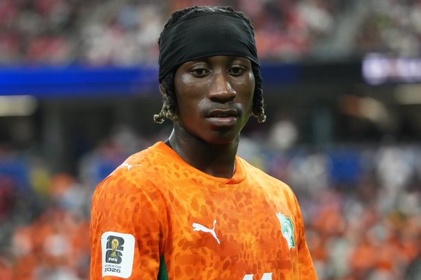 Liverpool transfer news LIVE: Yan Diomande twist, Bradley Barcola blow, Vinicius Jr 'talks'