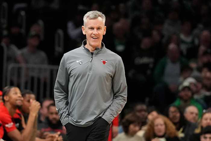 Naismith Basketball Hall of Fame coach Billy Donovan reportedly set to join Spurs coaching staff