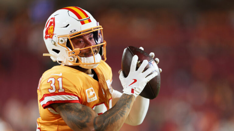 NFL Insiders Still View Antoine Winfield Jr. As A Top 10 Safety