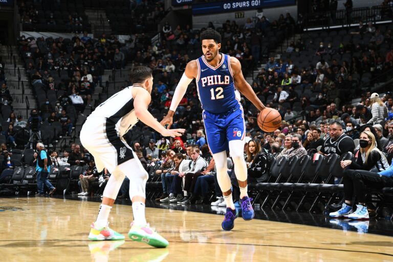 Open Thread: Spurs sign Tobias Harris