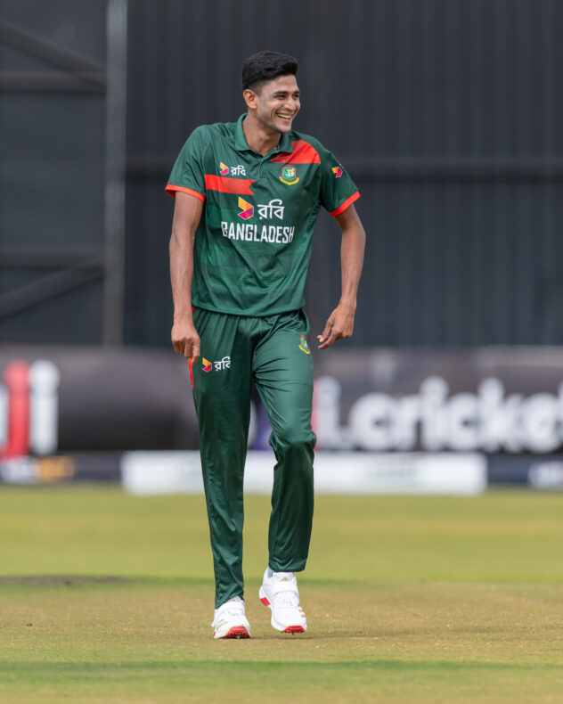 Shoriful returns as Bangladesh bowl against unchanged Zimbabwe