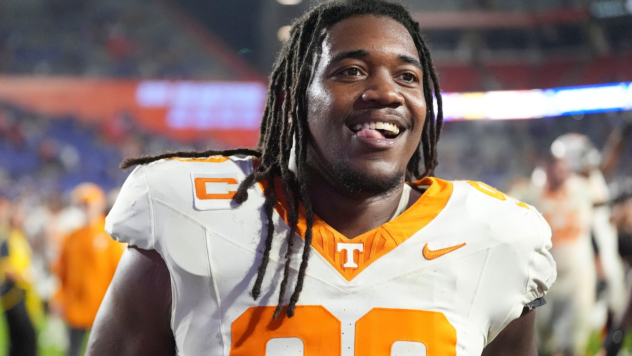 Texans coach drops telling quotes about former Tennessee Vols DL Dominic Bailey as the undrafted rookie fights for roster spot