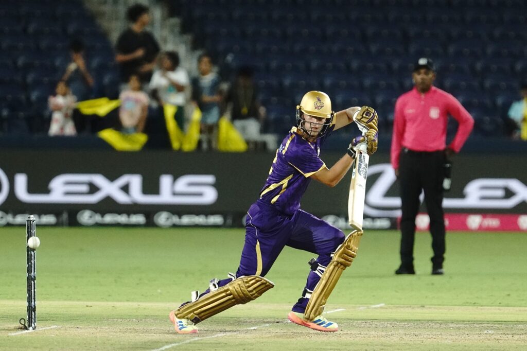 Tromp, Munro power LAKR into second, set up playoff date with Unicorns