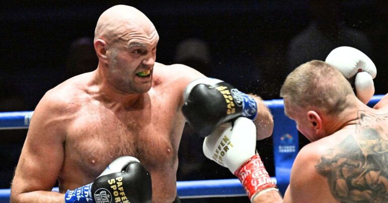 Tyson Fury sends direct message to Anthony Joshua after stopping Mariusz Wach in 7 rounds