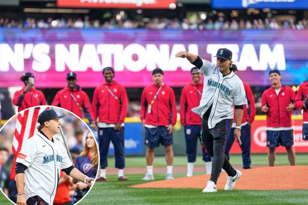 USMNT gets star treatment at Mariners game as Mauricio Pochettino throws out first pitch