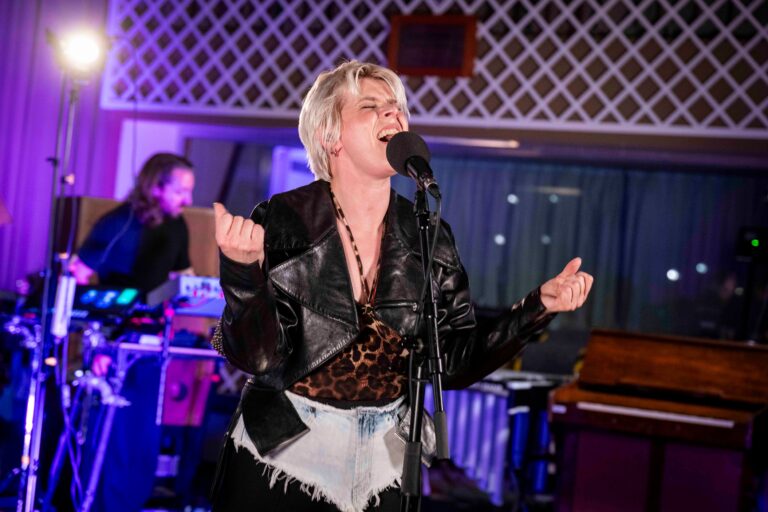 Watch Robyn Cover Erasure’s “Always”