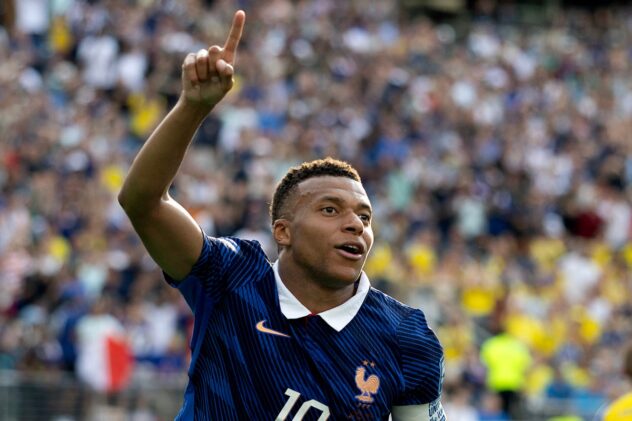 World Cup 2026 Golden Boot: Mbappe vs Messi standings as Kane joins thrilling race to finish top scorer