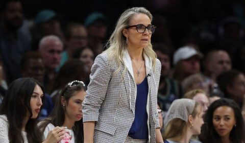 Aces coach Becky Hammon benches 3 starters in what looks like WNBA scheduling protest in national TV game