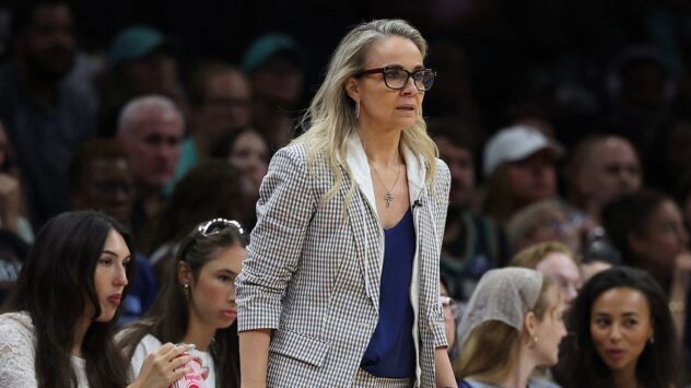 Aces coach Becky Hammon benches 3 starters in what looks like WNBA scheduling protest in national TV game