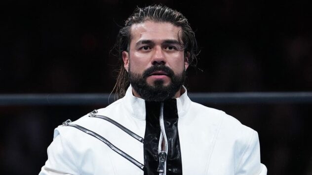 AEW star shows nasty cut on head, says he'll be out of action for 'a few days or weeks'