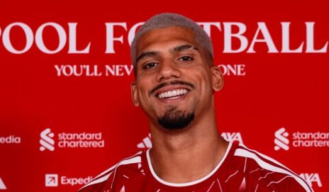 Andoni Iraola must axe players as Liverpool faces immediate problem after Ronald Araujo transfer
