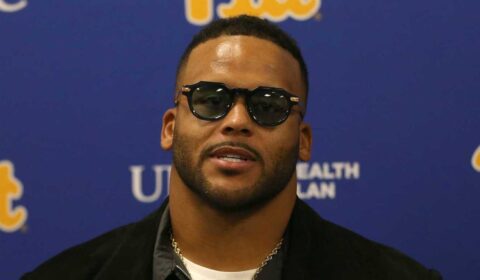 Andrew Whitworth addresses potential Aaron Donald return