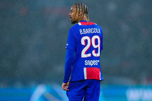 Bradley Barcola's dream Liverpool shirt is free as Reds target to avoid Mohamed Salah number