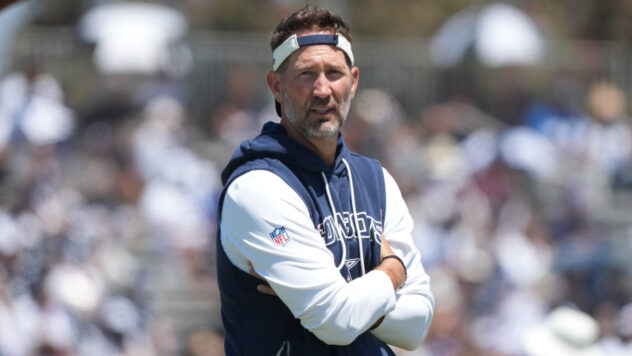 Brian Schottenheimer Steps Back As Dallas Cowboys Coordinators Run Los Angeles Rams Joint Practice