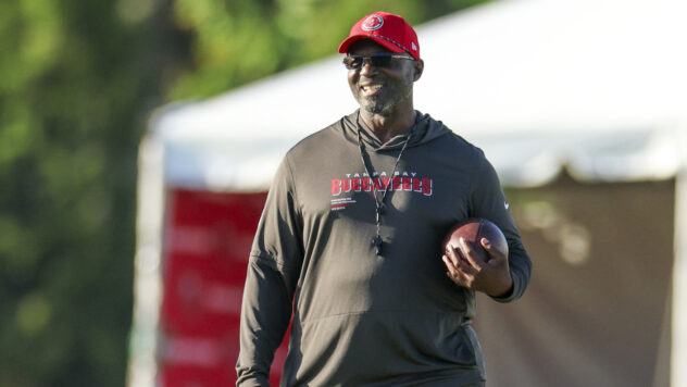 Buccaneers Sign Safety, Waive Cornerback