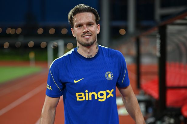 Chelsea star makes Mykhailo Mudryk 'freak' admission after emotional return