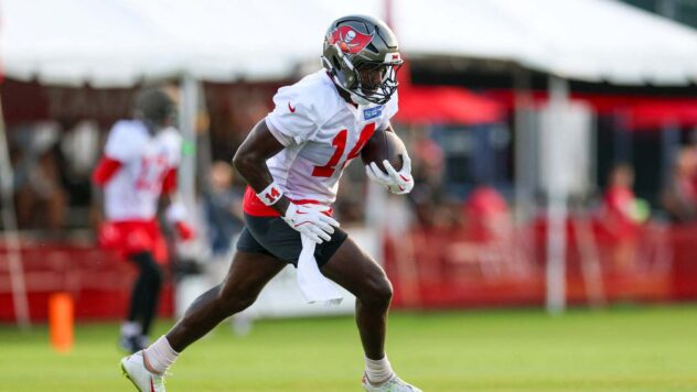 Chris Godwin Jr. and Graham Barton highlight list of Buccaneers players on offense under the most pressure against Jets