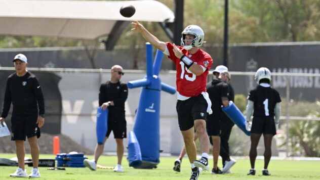 Fernando Mendoza is already doing what you just don’t see the new era of quarterbacks doing, and his coaches are noticing it