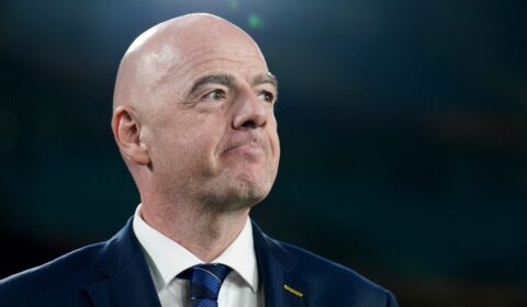 Gianni Infantino summons senior Fifa officials to crisis meeting as allies dwindle